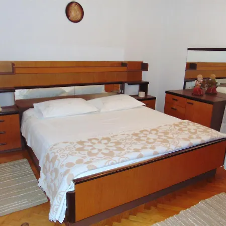 Frano Apartment *